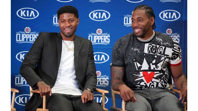 日职球队赛季中调整策略