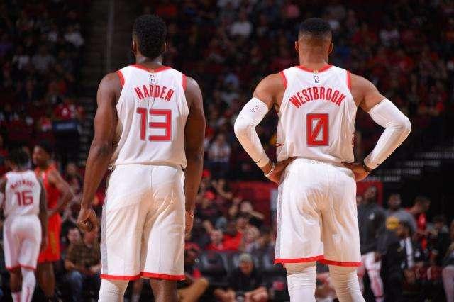 哈登0罚球砍下27分，创下生涯0罚球最高得分纪录