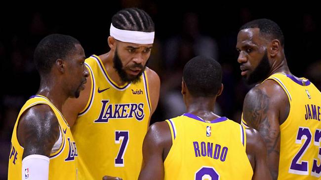 亚利桑那响尾蛇队卡洛尔凭借出色跑打能力夺得 2023 年国联年度最佳新人