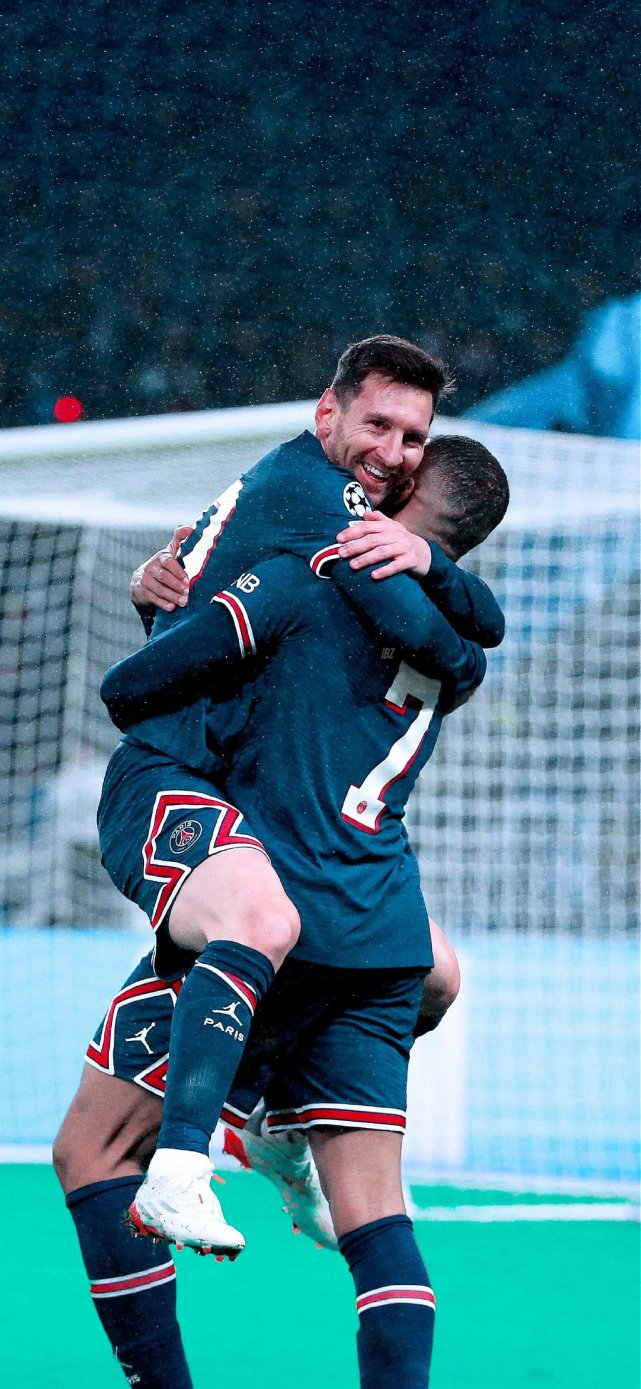 曝曼联欲3500万签葡萄牙逆转功臣！曾是英超水货，阿莫林让其重生