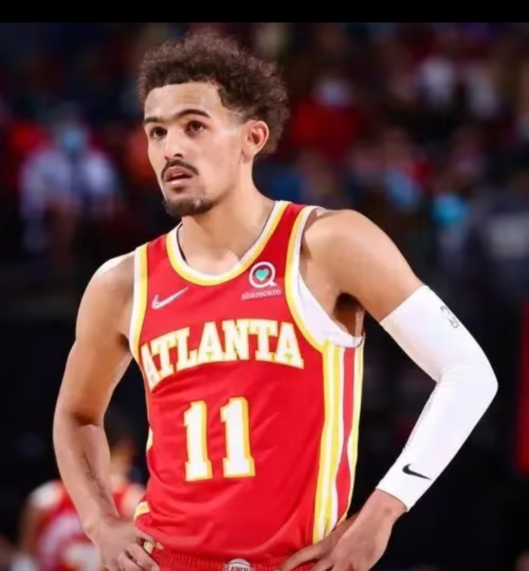 阿劳霍抵达巴萨总部即将续约 新合同2031年到期