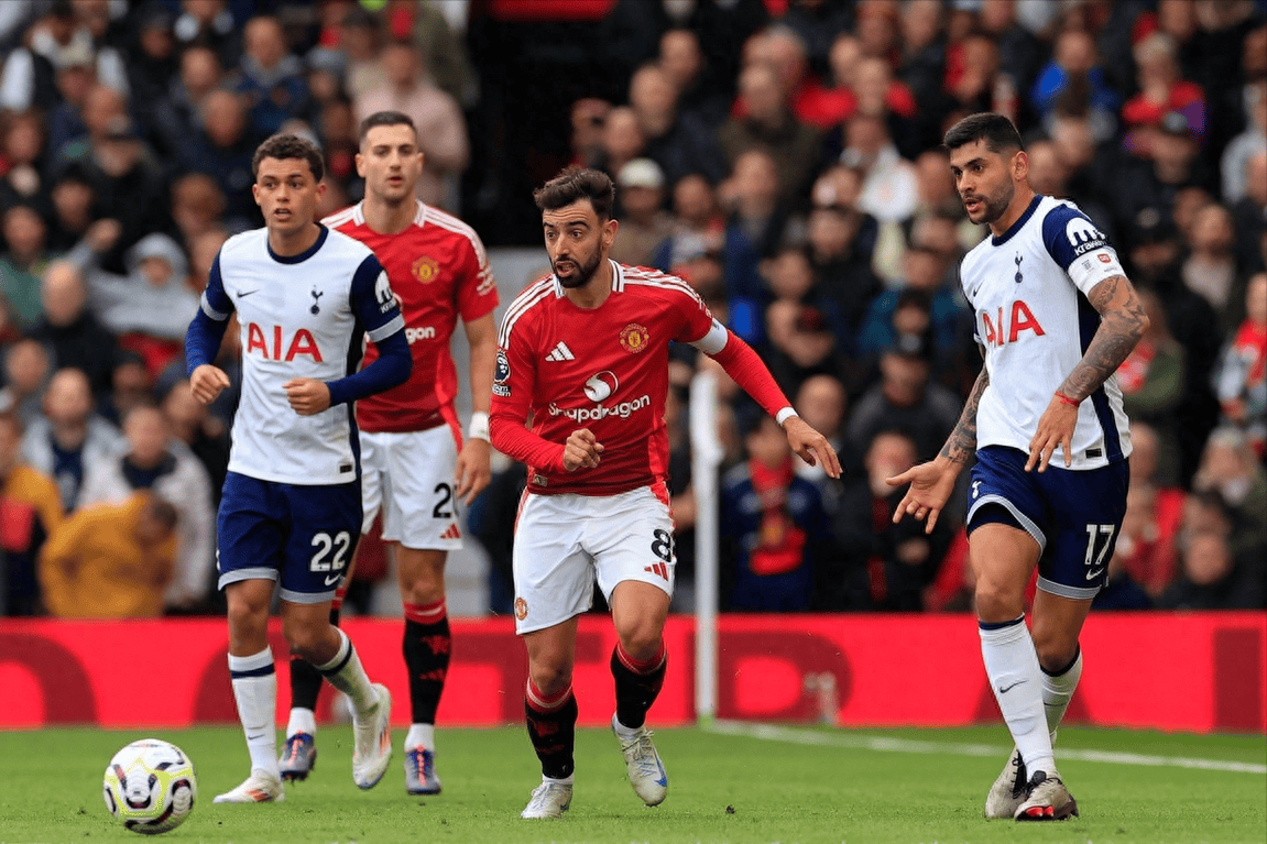 欧冠战报：库杜斯、西蒙斯点射，热刺3-0布拉格斯拉维亚