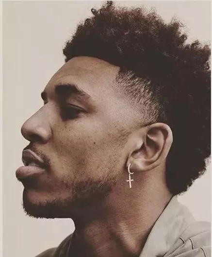 腾讯1.9亿元买下的《黑色沙漠》手游提前停运，PC端刚公测1个月