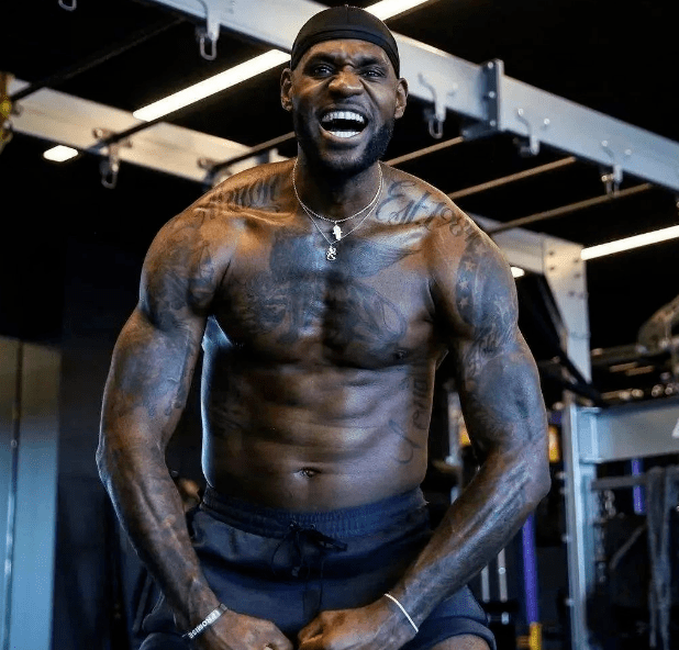 夏日限定勇攀高峰，温情萦绕油麻山